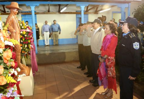 Daniel y Rosario conmemoran el 82 aniversario del tránsito a la inmortalidad del General Sandino