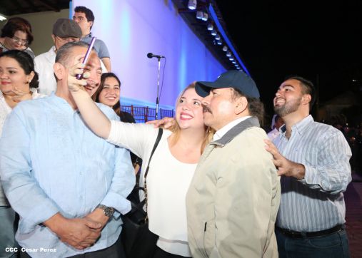 Daniel y Rosario conmemoran el 82 aniversario del tránsito a la inmortalidad del General Sandino