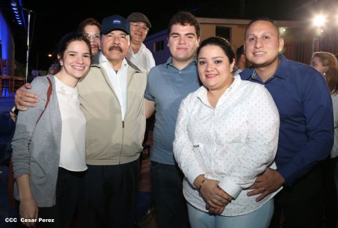 Daniel y Rosario conmemoran el 82 aniversario del tránsito a la inmortalidad del General Sandino