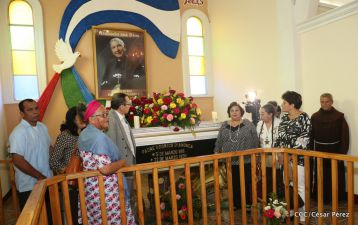 Asamblea Nacional sesiona por el centenario natal de Fray Odorico D'Andrea