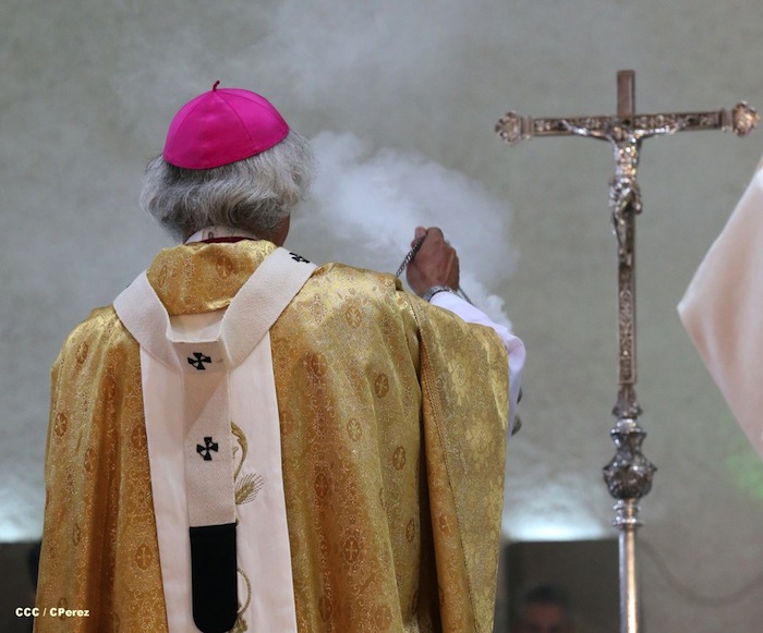 Misa Crismal en Catedral de Managua