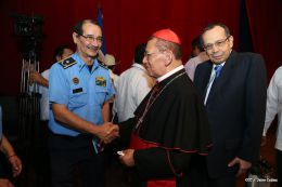Asamblea Nacional entrega Ley que declara Prócer de la Paz y la Reconciliación a Cardenal Miguel Obando