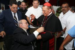 Asamblea Nacional entrega Ley que declara Prócer de la Paz y la Reconciliación a Cardenal Miguel Obando