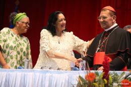 Asamblea Nacional entrega Ley que declara Prócer de la Paz y la Reconciliación a Cardenal Miguel Obando