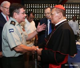 Asamblea Nacional entrega Ley que declara Prócer de la Paz y la Reconciliación a Cardenal Miguel Obando