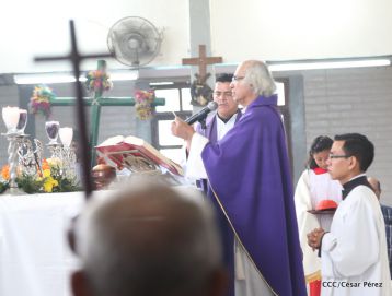 Masaya celebra un año más a San Lázaro con el tradicional desfile de mascotas