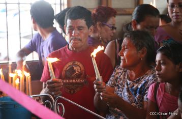 Masaya celebra un año más a San Lázaro con el tradicional desfile de mascotas
