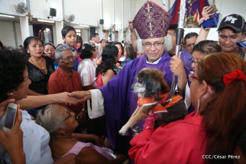 Masaya celebra un año más a San Lázaro con el tradicional desfile de mascotas