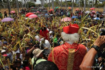 Procesión de Jesús del Triunfo en la Catedral de Managua