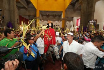 Procesión de Jesús del Triunfo en la Catedral de Managua