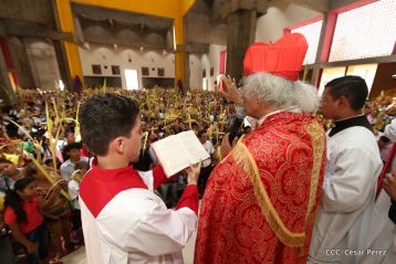 Procesión de Jesús del Triunfo en la Catedral de Managua