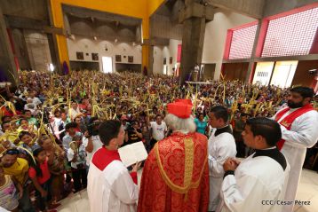 Procesión de Jesús del Triunfo en la Catedral de Managua