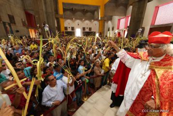 Procesión de Jesús del Triunfo en la Catedral de Managua