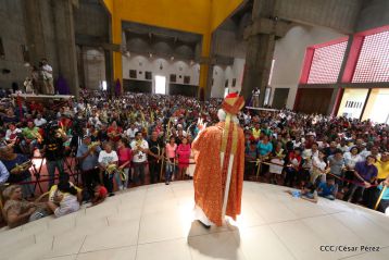 Procesión de Jesús del Triunfo en la Catedral de Managua