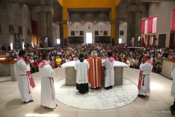Procesión de Jesús del Triunfo en la Catedral de Managua