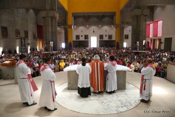 Procesión de Jesús del Triunfo en la Catedral de Managua