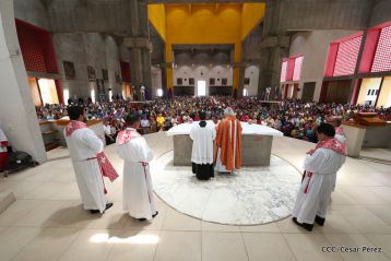 Procesión de Jesús del Triunfo en la Catedral de Managua