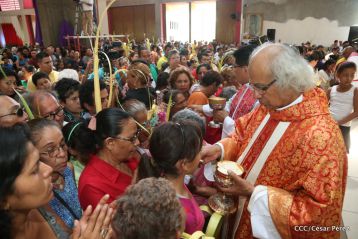 Procesión de Jesús del Triunfo en la Catedral de Managua