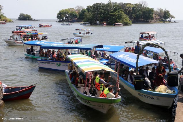 Viacrucis Acuático en el Lago Cocibolca