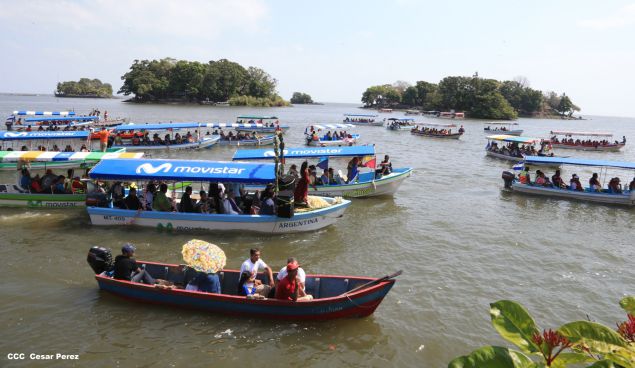 Viacrucis Acuático en el Lago Cocibolca