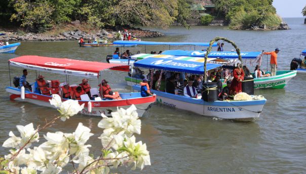 Viacrucis Acuático en el Lago Cocibolca
