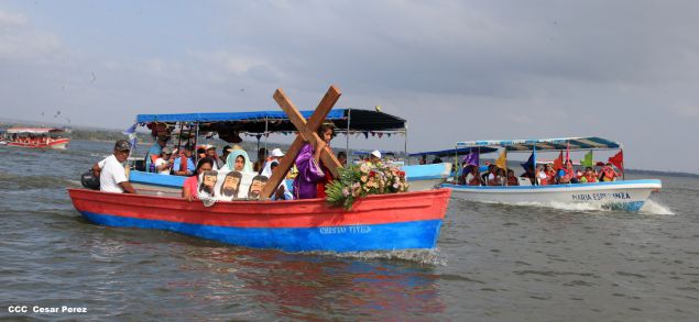Viacrucis Acuático en el Lago Cocibolca