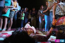 Elaboran Alfombras Pasionarias y realizan tradicional Santo Entierro en León