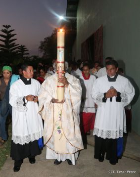 Cardenal Brenes preside Vigilia Pascual