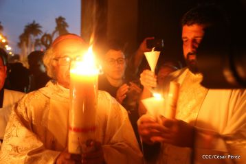 Cardenal Brenes preside Vigilia Pascual