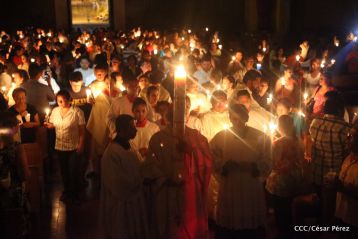 Cardenal Brenes preside Vigilia Pascual