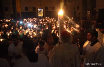 Cardenal Brenes preside Vigilia Pascual