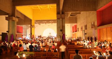 Cardenal Brenes preside Vigilia Pascual