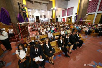 Cardenal Brenes preside Vigilia Pascual