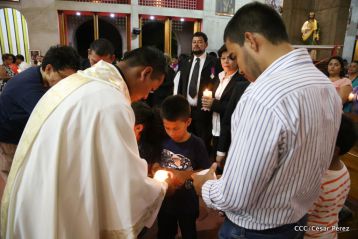 Cardenal Brenes preside Vigilia Pascual