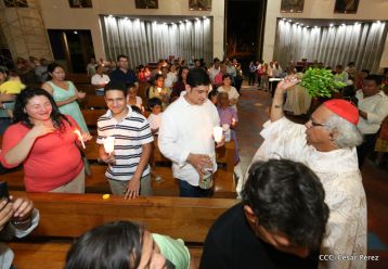 Cardenal Brenes preside Vigilia Pascual