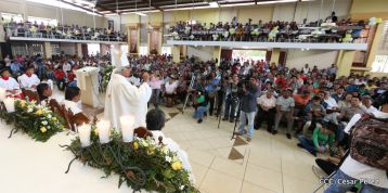 Cardenal Brenes oficia Misa de Resurección