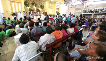 Cardenal Brenes oficia Misa de Resurección