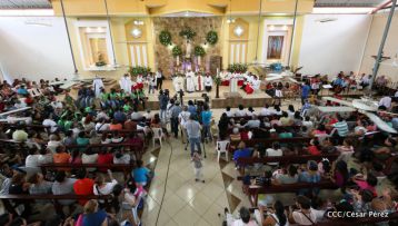 Cardenal Brenes oficia Misa de Resurección