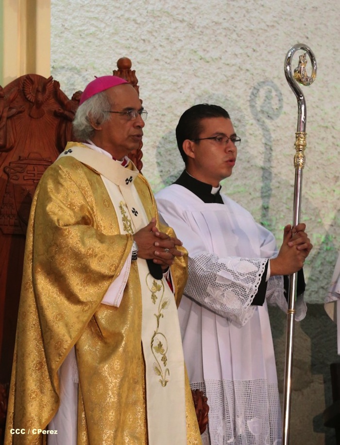 Misa Crismal en Catedral de Managua