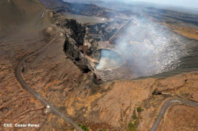 Explorador Sam Cossman sobrevuela los  volcanes de Nicaragua