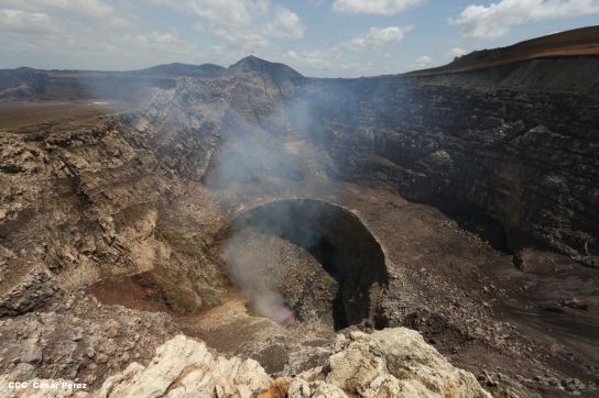 Cossman planifica su descenso hacia el potente lago de lava del Volcán Masaya