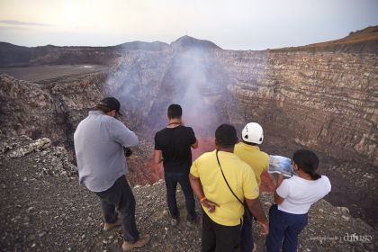 Más fotografías del recorrido de Sam Cossman por los volcanes del país