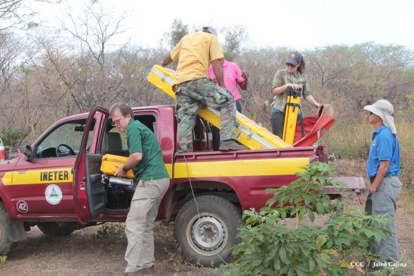 Científicos-expertos de EE.UU realizan monitoreo de mapeo en laderas del volcán San Cristóbal