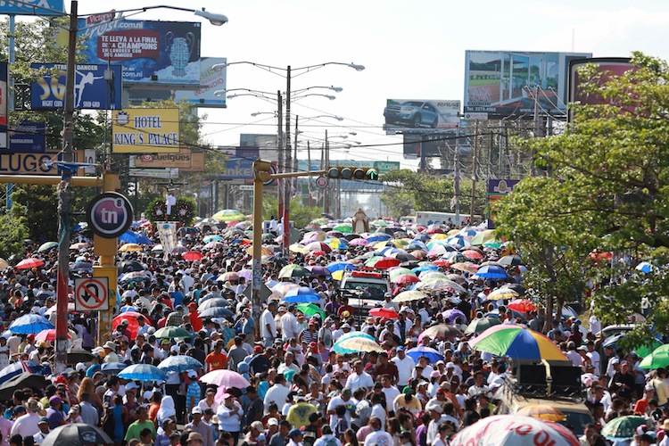 Viacrucis de Viernes Santo en Managua