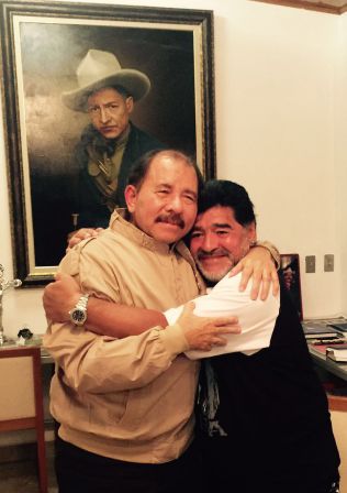Presidente Daniel recibe a Diego Armando Maradona