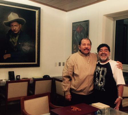 Presidente Daniel recibe a Diego Armando Maradona