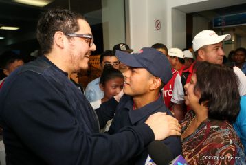 Nicaragua recibe a su Campeón: Román "Chocolatito" González