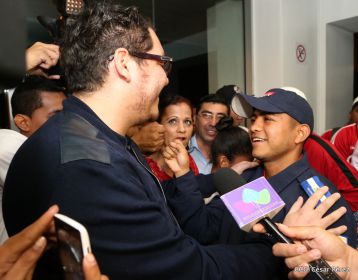 Nicaragua recibe a su Campeón: Román "Chocolatito" González