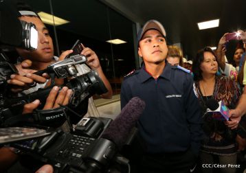 Nicaragua recibe a su Campeón: Román "Chocolatito" González