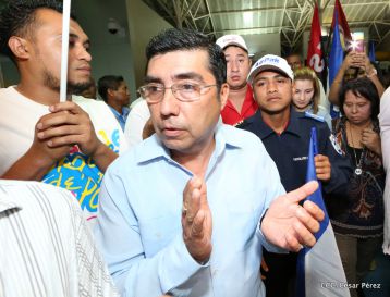 Nicaragua recibe a su Campeón: Román "Chocolatito" González